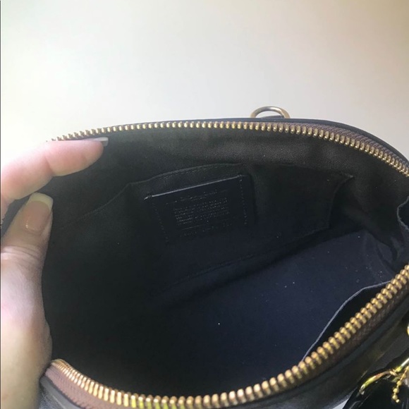 NWOT Coach crossbody dome - Picture 3 of 7
